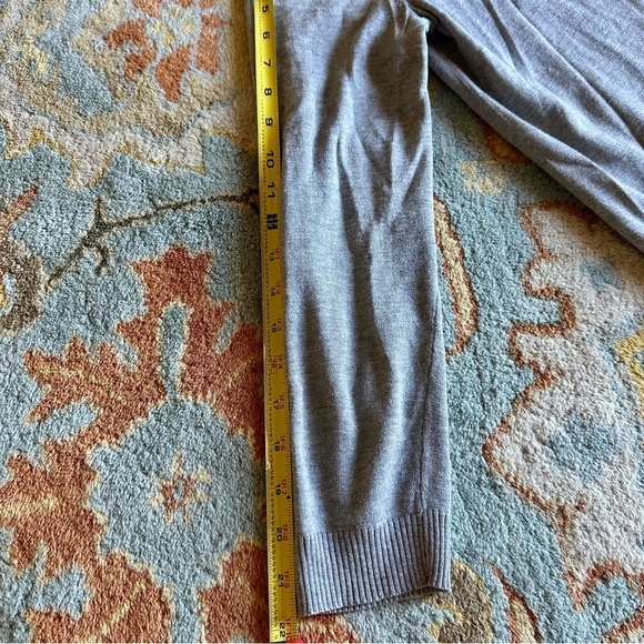 Talbots Women's Gray Cardigan Sweater Medium with Pockets - Picture 5 of 8